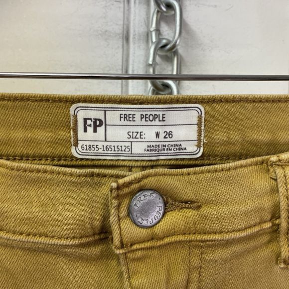 Free People Great Heights Women's Frayed Skinny Jeans SIZE 26‎ Boho Mustard Gold - Picture 4 of 8